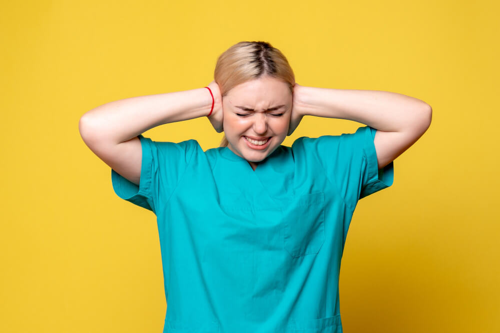 kako zaustaviti zujanje u ušima